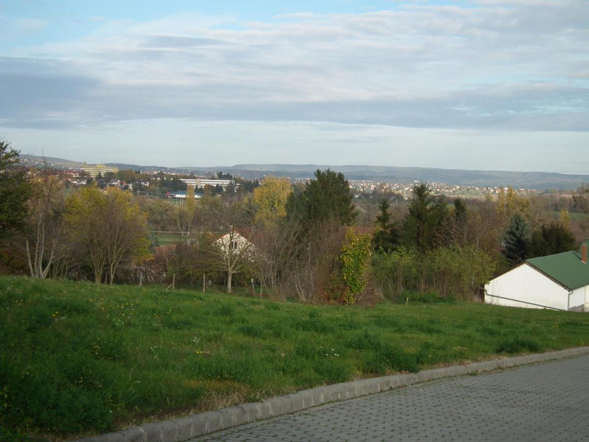 Modor Apartman Alsópáhok Zimmer foto